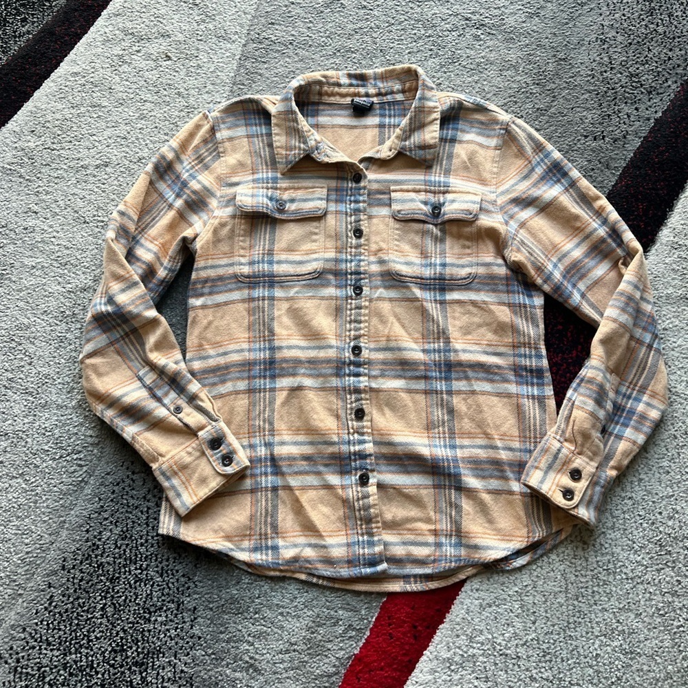 Patagonia Women’s Tan Plaid Flannel Shirt